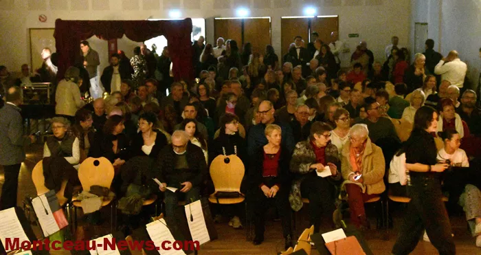 emma-concert-120125161026