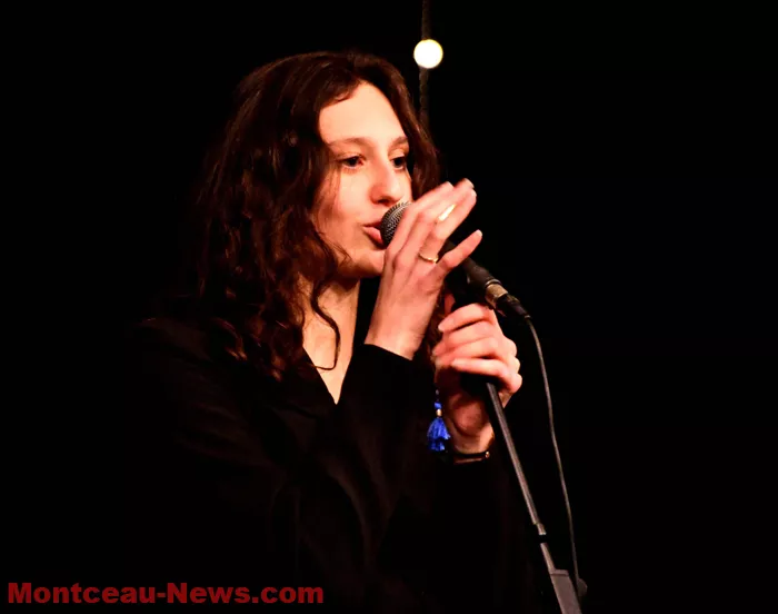 emma-concert-120125161030