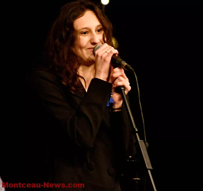 emma-concert-120125161031