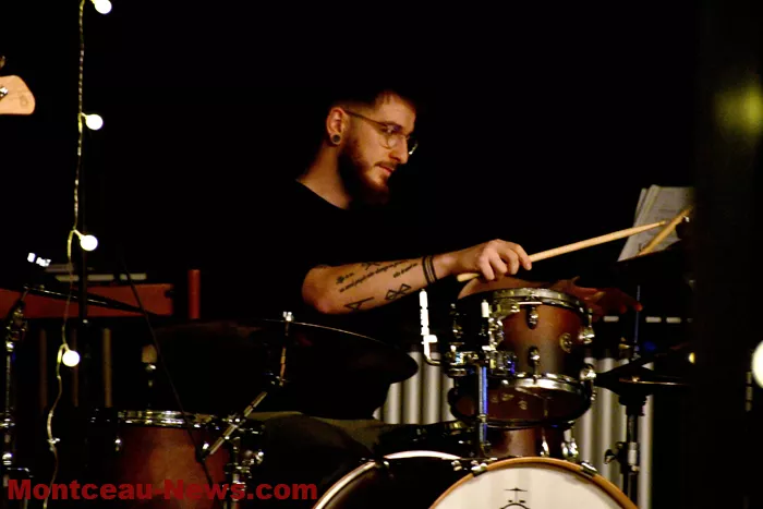 emma-concert-120125161039