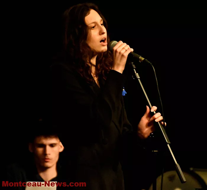 emma-concert-120125161040
