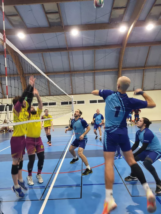 volley-190125161027