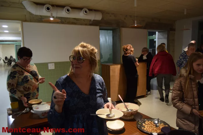 bouillon-220225161040
