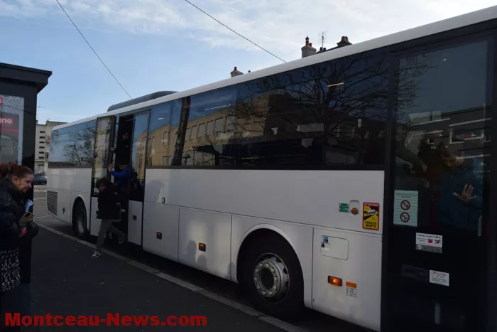 college-bus-190225161053