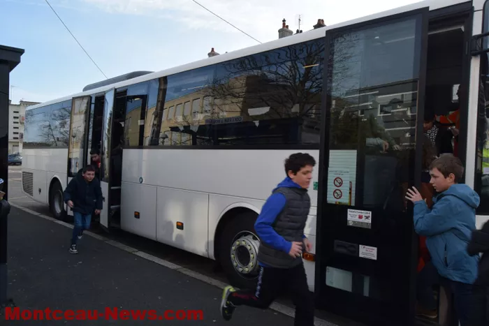 college-bus-190225161056