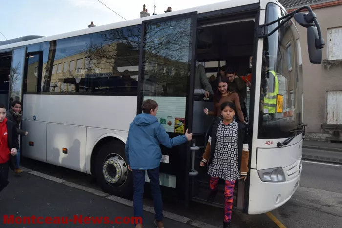 college-bus-190225161059