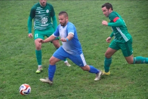 Foot District, Blanzy rate le coche