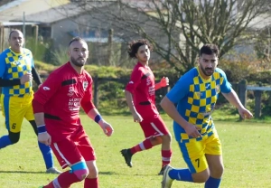 Foot District, Pouilloux tombe le leader