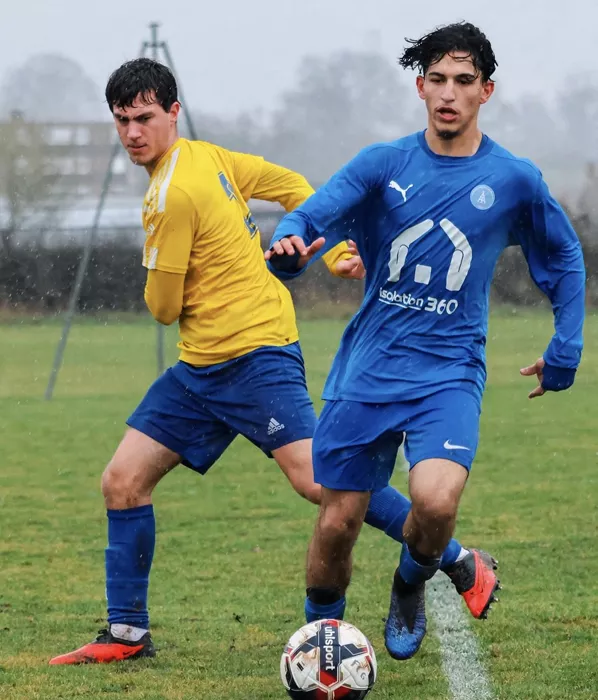 foot-r2-yanis-090225161024
