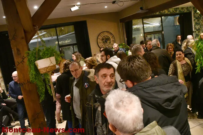 inau-blanzy-bar-160125161033