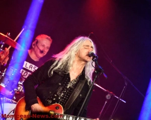 Blanzy : on a tous quelque chose en nous de Téléphone !