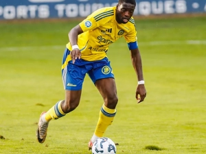 foot-yanis-300325