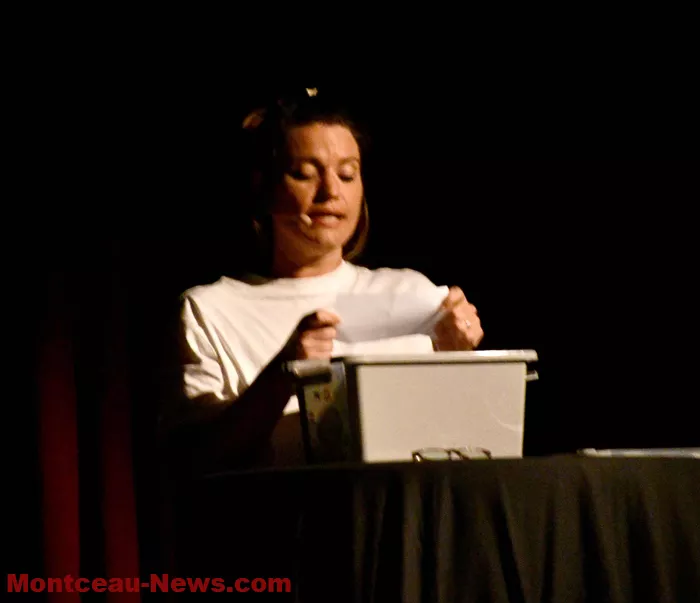 impro-christelle-100325161033