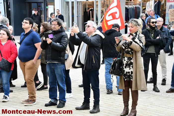 manif-pcf-230325161027