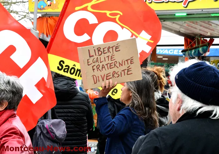 manif-pcf-230325161034