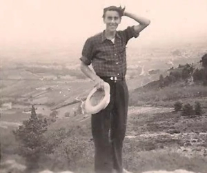 Montceau-les-Mines : Un arbre, des initiales…