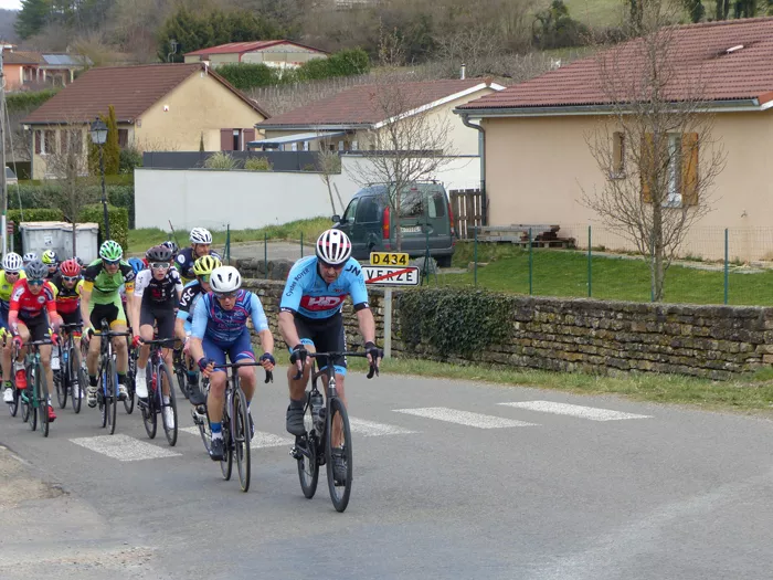 velo-150325161044