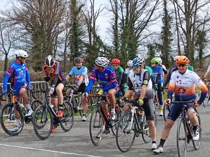 velo-150325161061