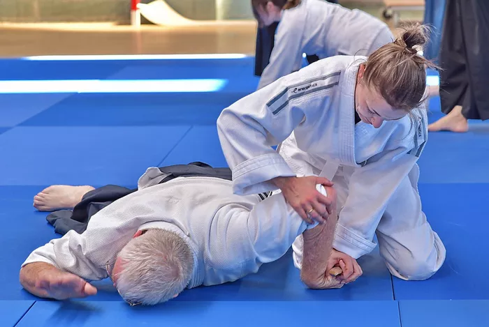 aikido-100425161026