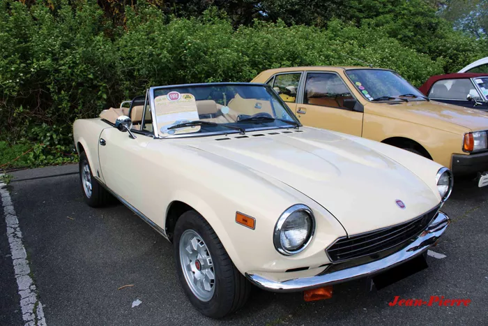 voiture-ancienne-280425161032