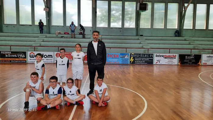 basket-montceau-140525161027