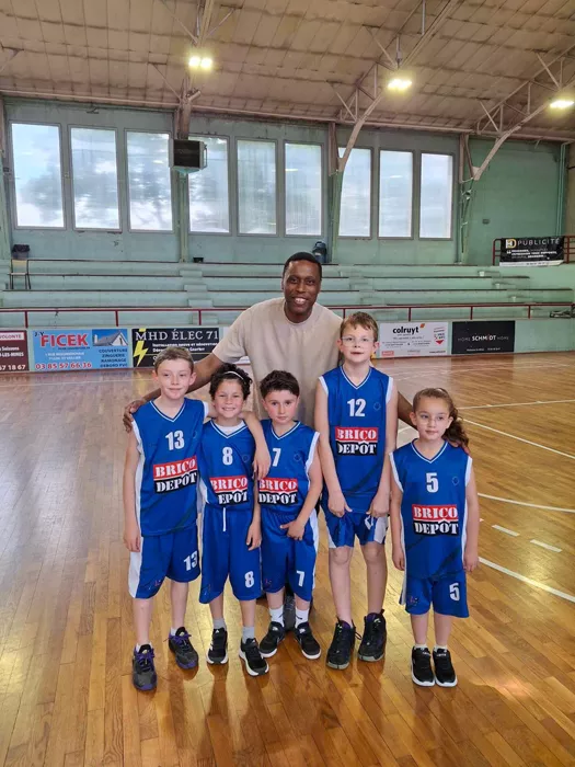 basket-montceau-140525161029