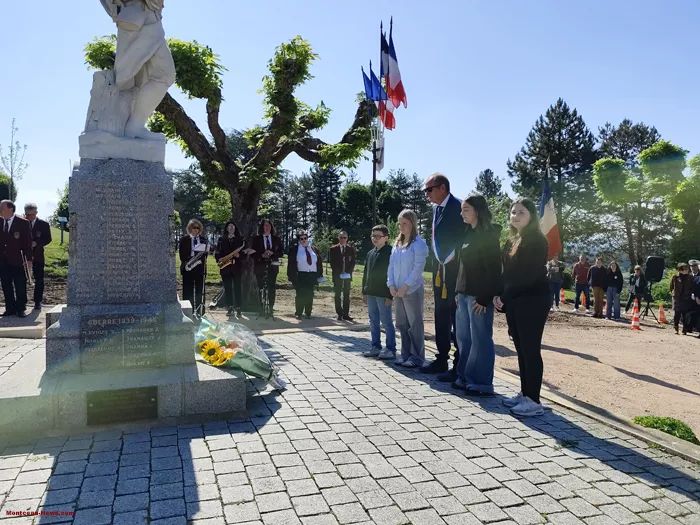 commemoration-8-mai-blanzy-080525-161036