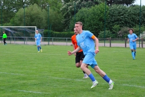 foot-hugues-100525