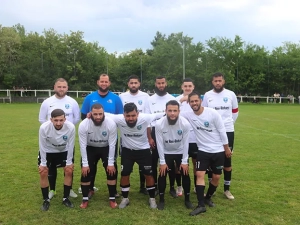 foot-yanis-270525