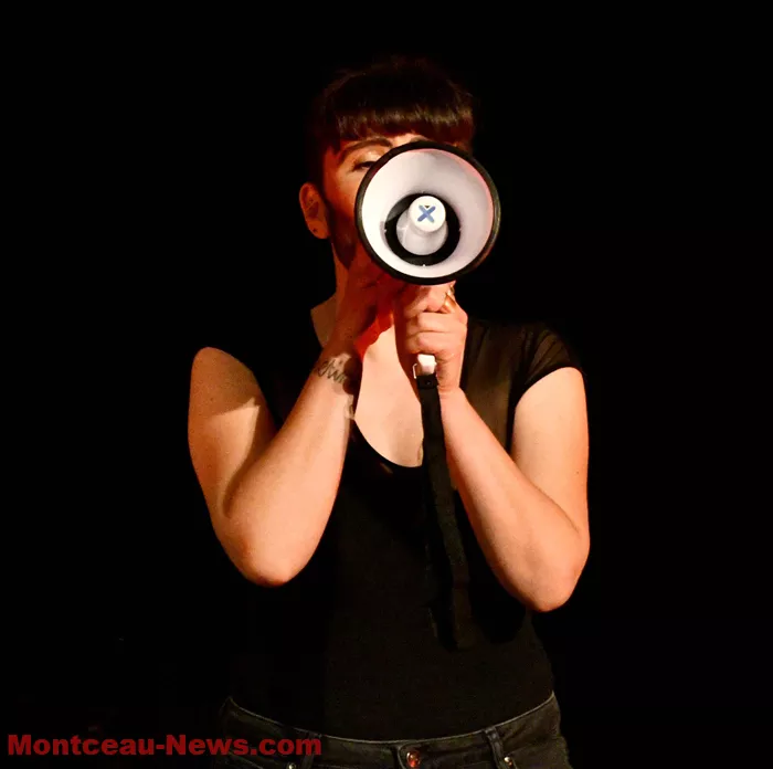 guichet-120525161032
