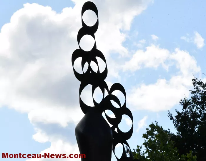 inau-sculture-montceau-140525161033