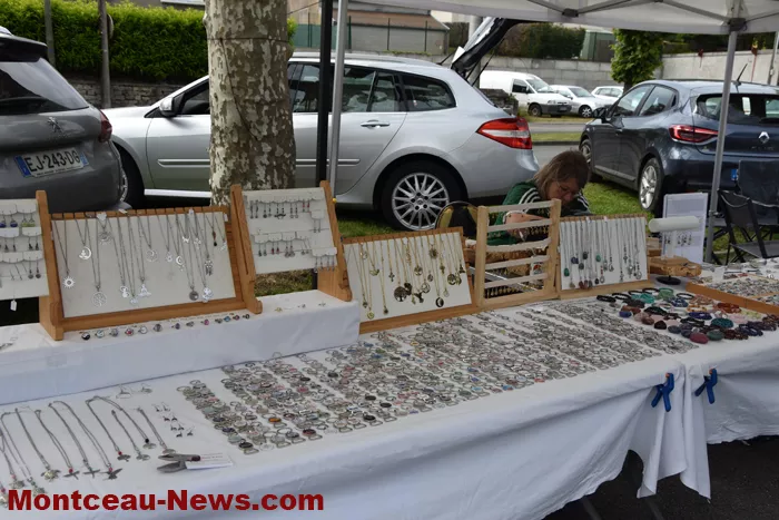 marche-nocturne-blanzy-250525161033