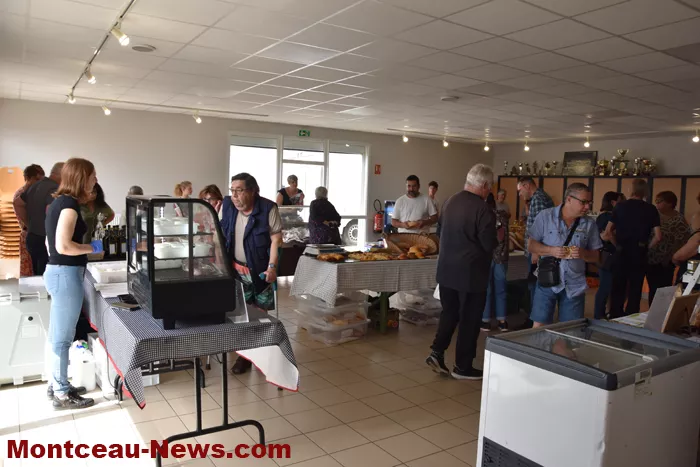 marche-producteurs-030525161030