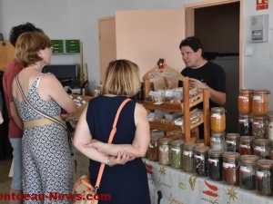 marche-producteurs-030525161034