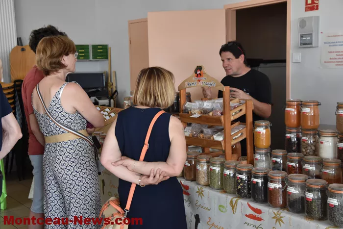 marche-producteurs-030525161034