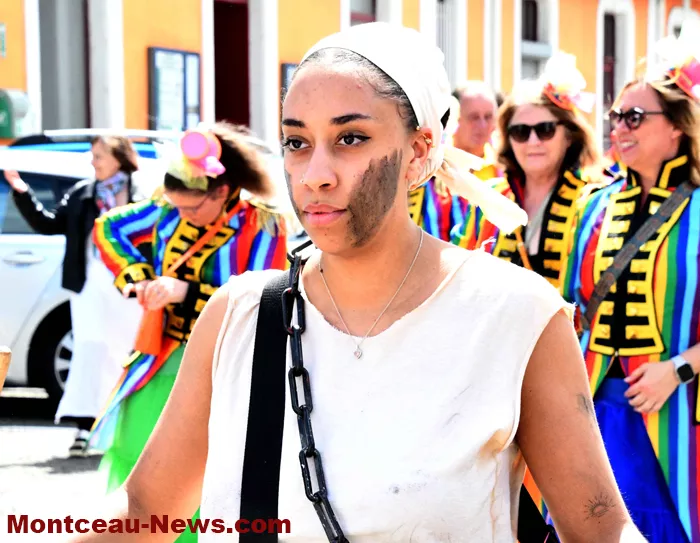 omb-grande parade-110525161038
