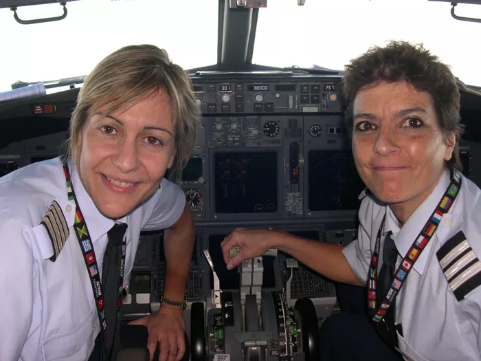 pilote-avion-isa-110525161028