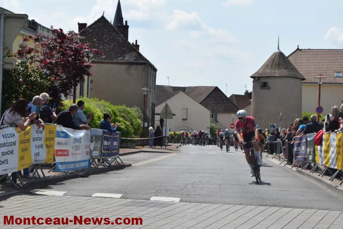 velo-circuit-st-vallier-100525161069