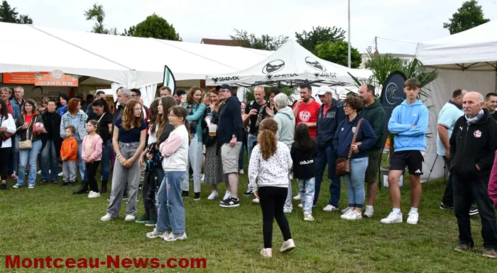 beach-rugby-080625161032