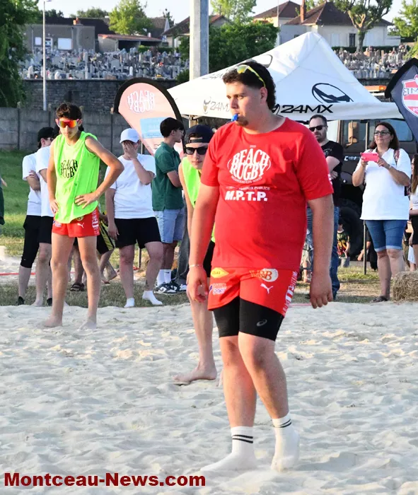 beach-rugby-140625161027