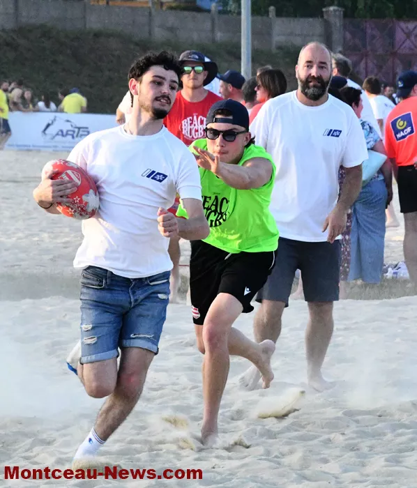 beach-rugby-140625161028