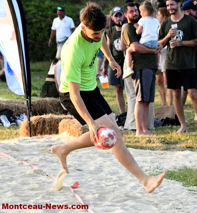 beach-rugby-140625161030