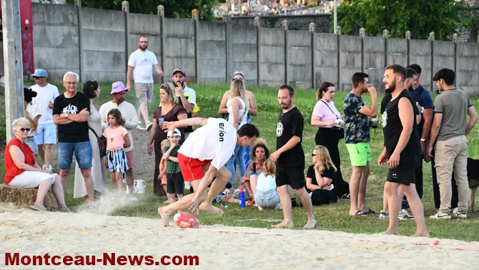 beach-rugby-140625161038