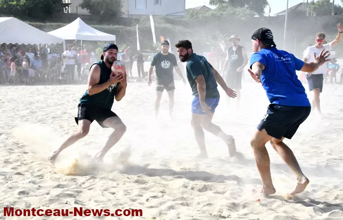 beach-rugby-150625161029