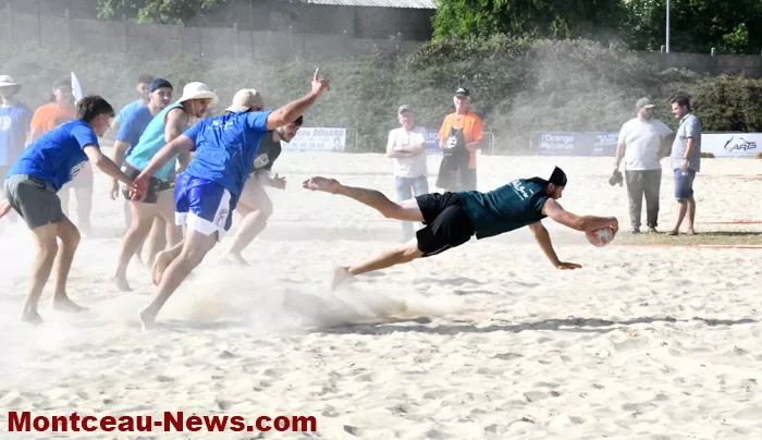 beach-rugby-150625161030