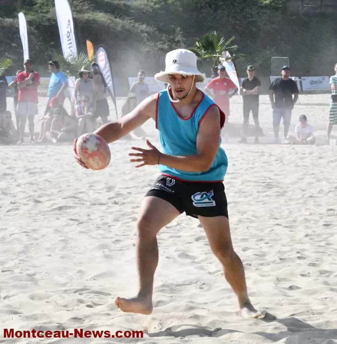beach-rugby-150625161031