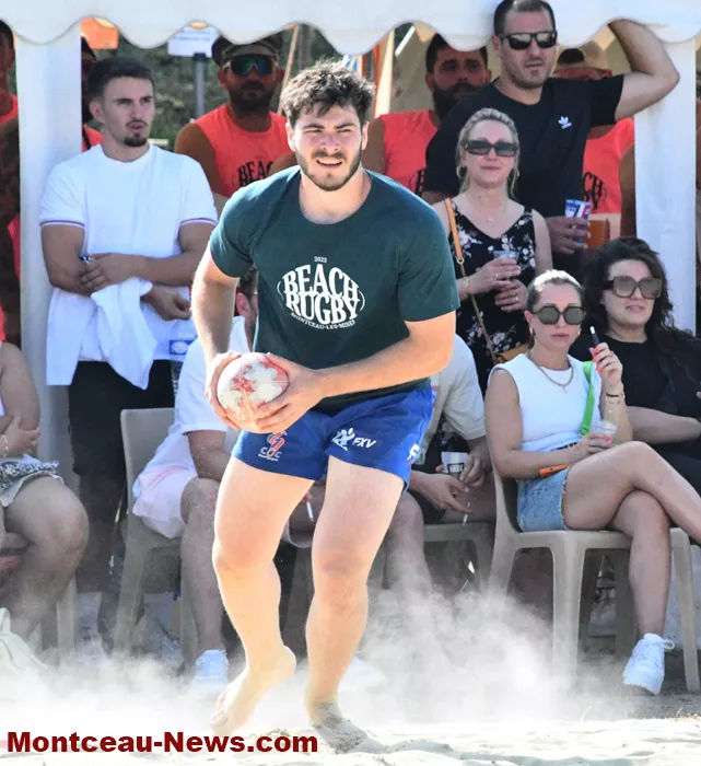 beach-rugby-150625161033