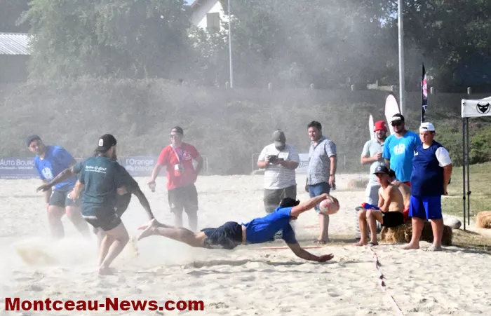 beach-rugby-150625161034