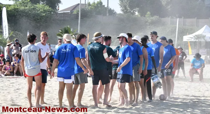 beach-rugby-150625161035