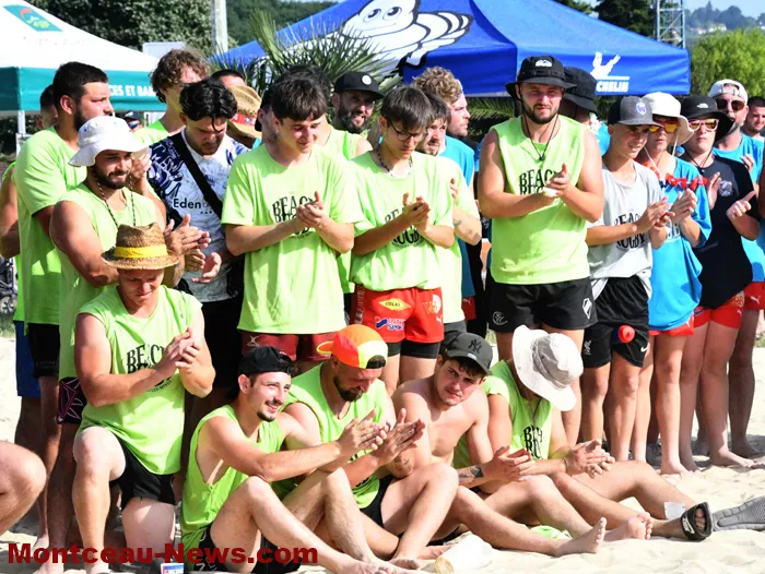 beach-rugby-150625161039